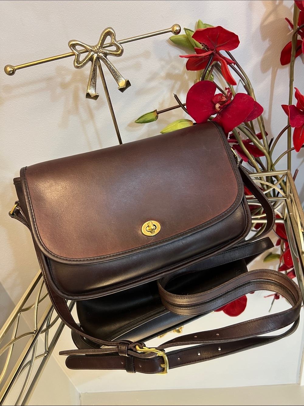 Vintage Coach Pre 1994 City Bag Mahogany Leather Front Flap Turnlock Crossbody